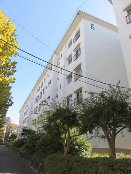 ガーデン山団地6号棟 4