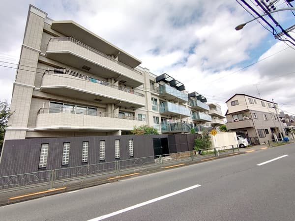 ライオンズ千歳烏山プレド 1