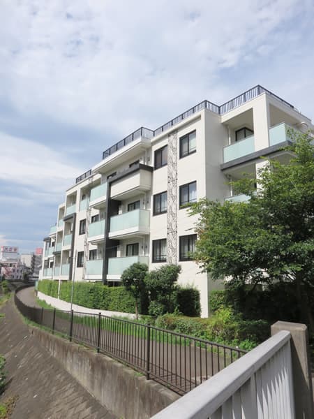 バースシティあざみ野 2