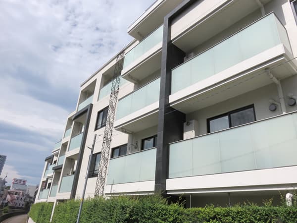 バースシティあざみ野 3