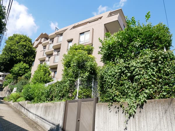 クレスト見晴坂 1