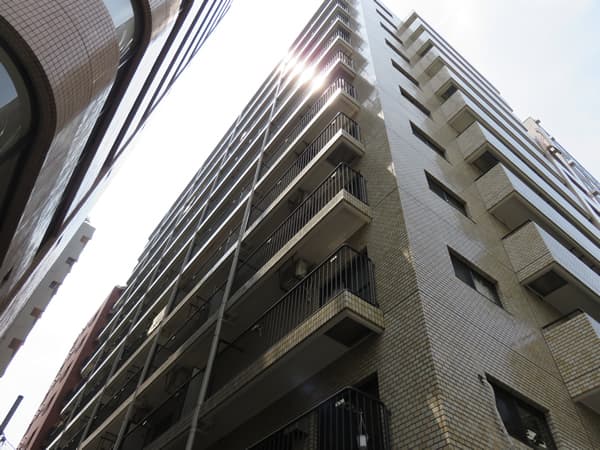 ライオンズマンション御苑前 1