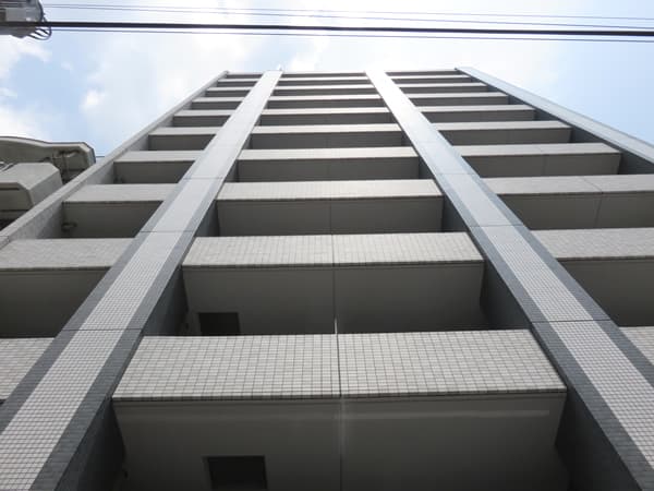 ガーラ・ステーション横浜反町 1