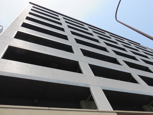 アデニウム横浜反町 8