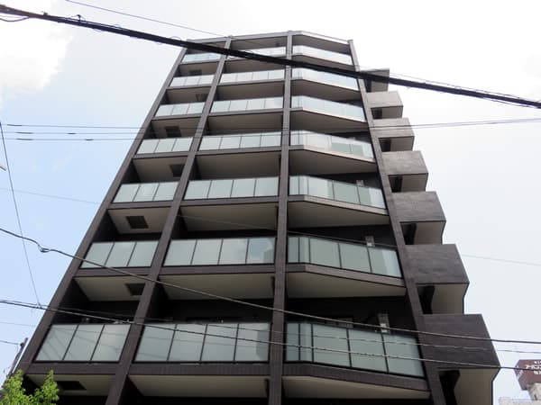 Le'a横濱反町駅前 1