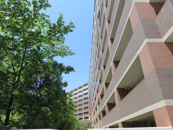 ライオンズマンションセントワーフ横濱ブライトコート 1