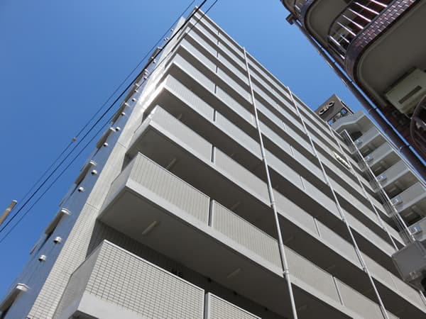 クリオ神奈川新町1番館 1