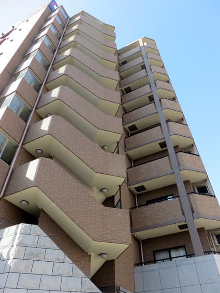 グランドガーラ横浜伊勢佐木町 3