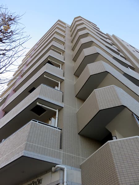 センチュリー新横浜いちょう通り 6