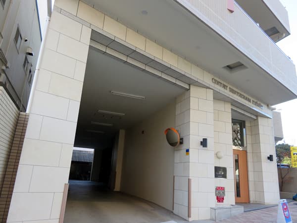 センチュリー新横浜いちょう通り 9