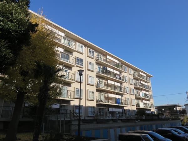 カーサ相模台A棟 1