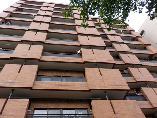 ライオンズプラザ横浜大通り公園 1