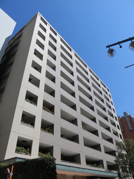 ライオンズステージ関内メダリオン 2