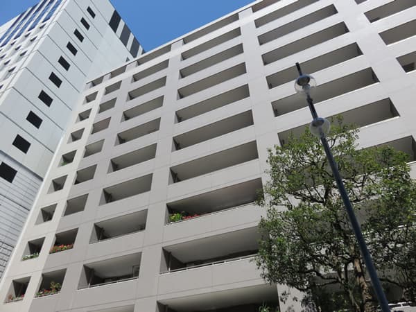 ライオンズステージ関内メダリオン 6