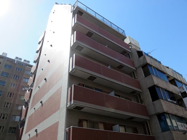 エスコート横浜関内 1