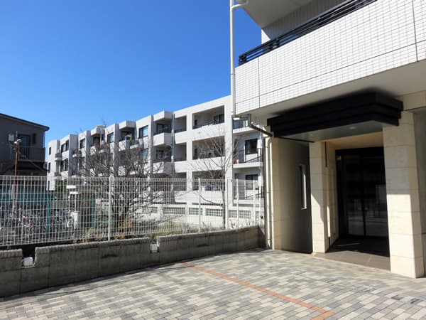 プレシス読売ランド 3