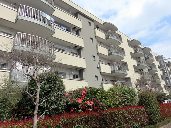 相模台ハイツB棟 1