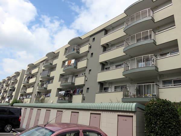 相模台ハイツC棟 1