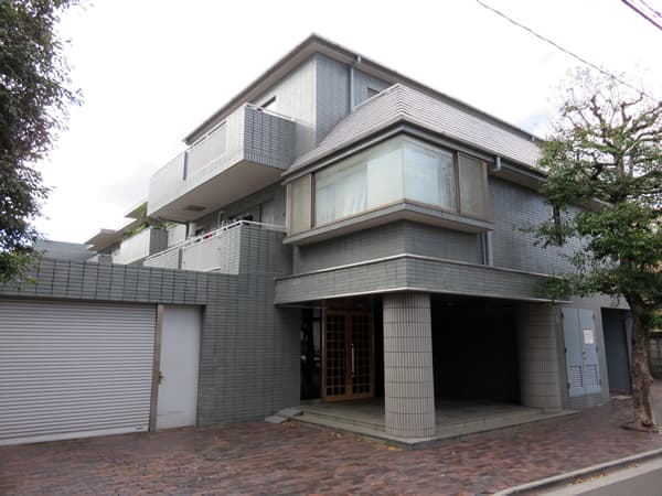 パークハイム世田谷喜多見 1