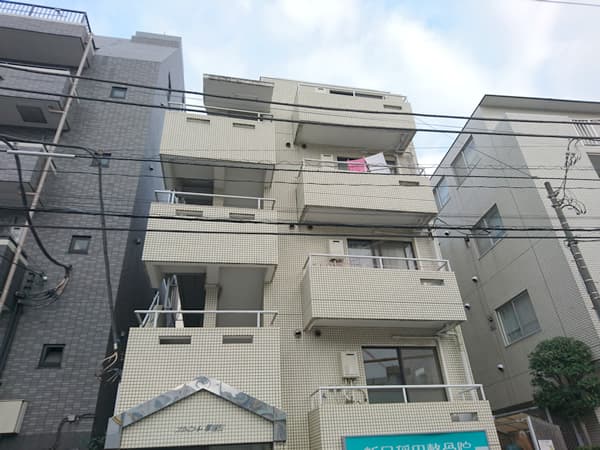 スカイコート早稲田 1