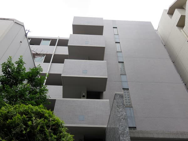 プリヴェール南青山 1