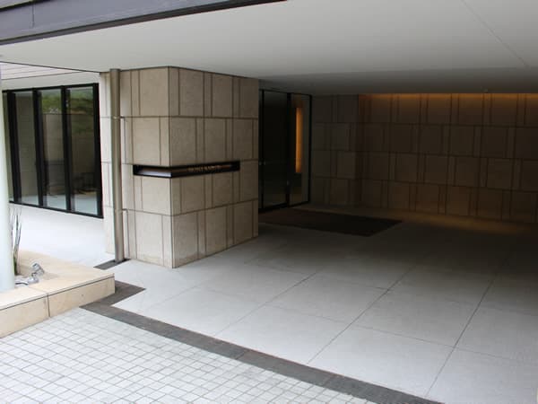 ブランズ麻布狸穴町 6