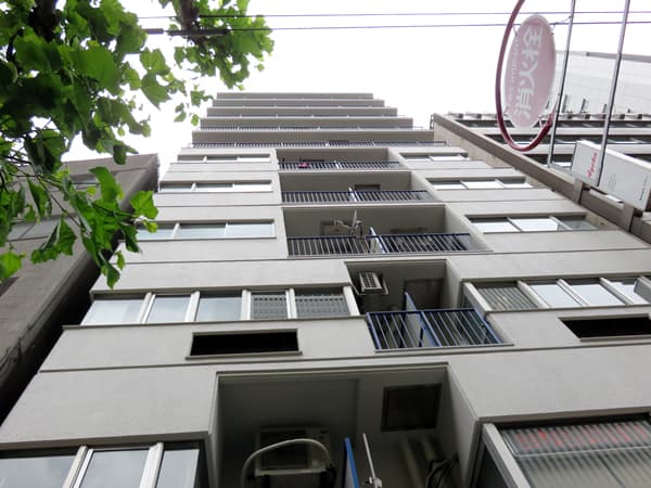 クレール六本木 2