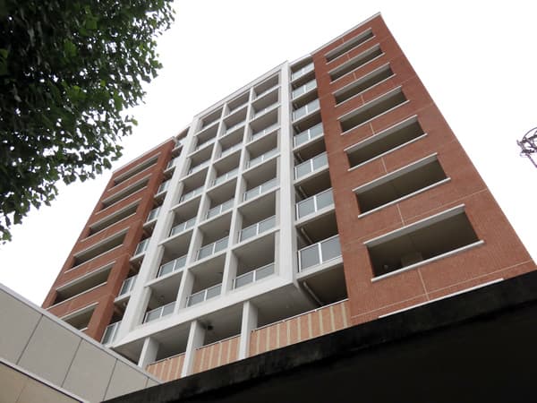 エルフィーノ横濱根岸ディライトコート 1