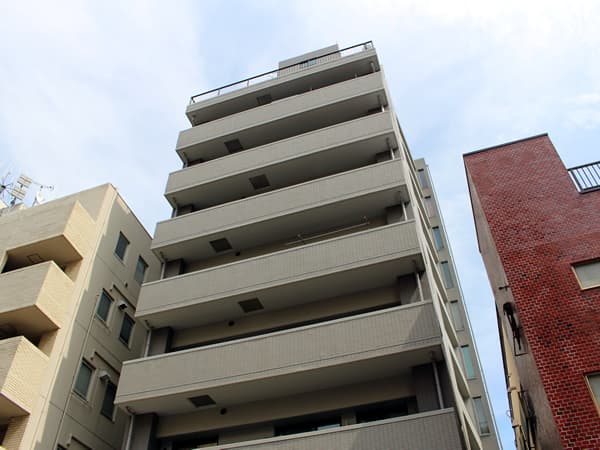 プラハ川崎本町通り 1