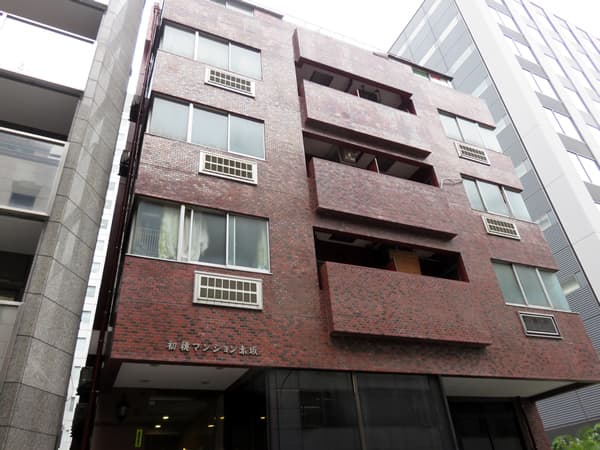 初穂マンション赤坂 1