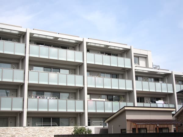 プレミスト宮崎台 3
