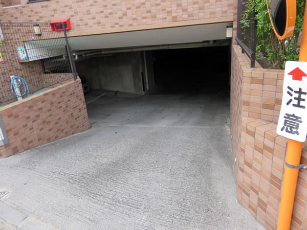 リベラル市が尾 9