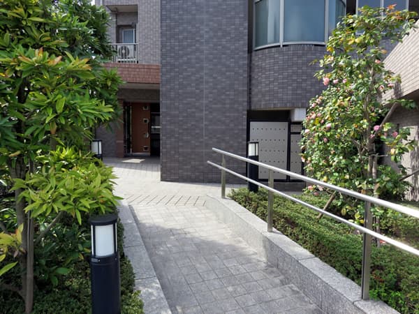 ドレッセ青葉台オルコット 6