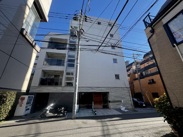 ガリシア新宿都庁前 1