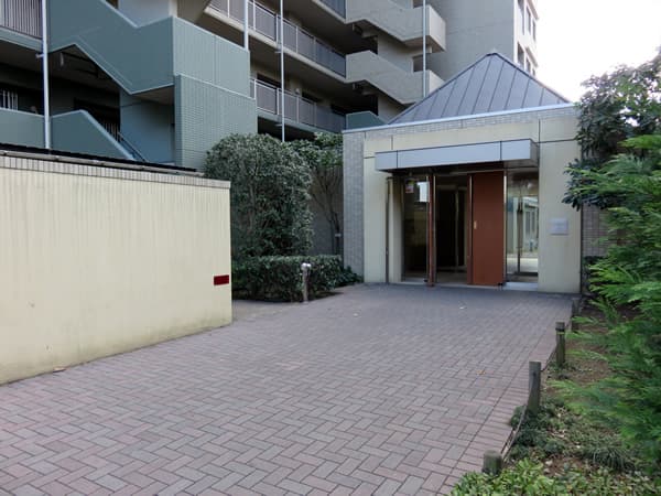 ララヒルズ4番街 6