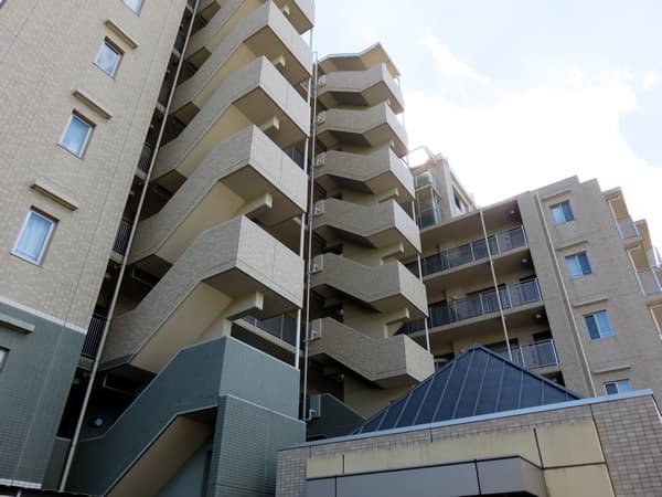 ララヒルズ1番街 5