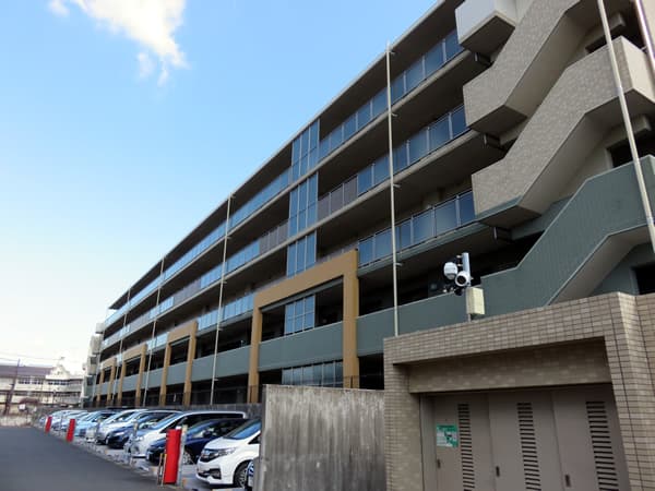 ララヒルズ5番街 6