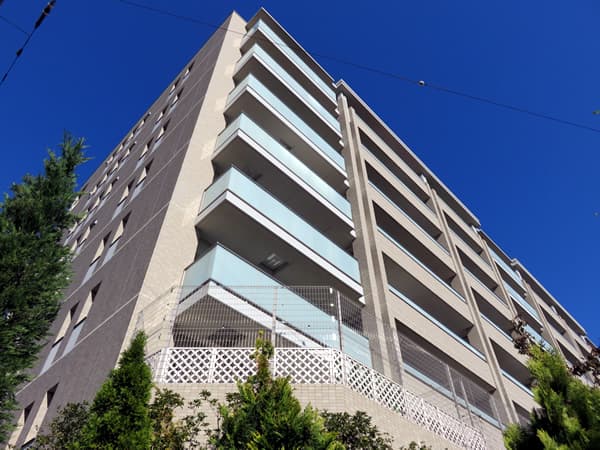 ザ・パークハウス市ヶ尾WEST棟 1