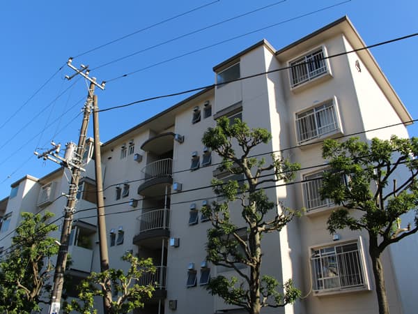 湘南保土ヶ谷マンション4号棟 1