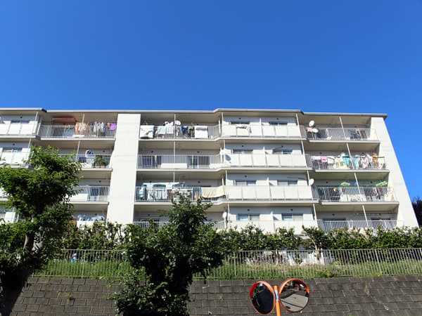 湘南保土ヶ谷マンション2号棟 1