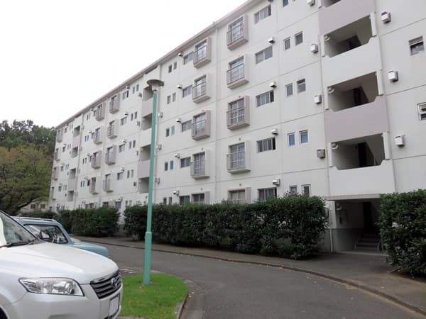 東向地団地6号棟 4