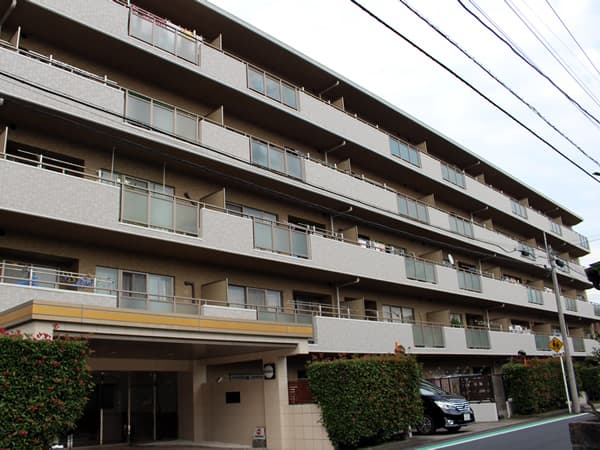 シュロス保土ヶ谷ヒルズシエナ 1