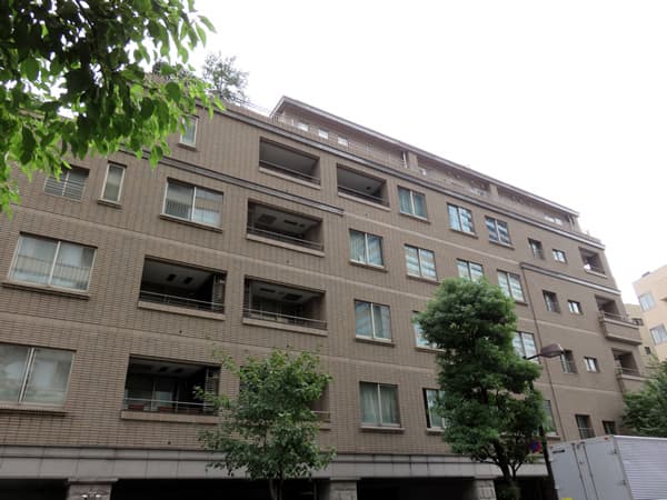 ハイレーゼ六本木三河台 1