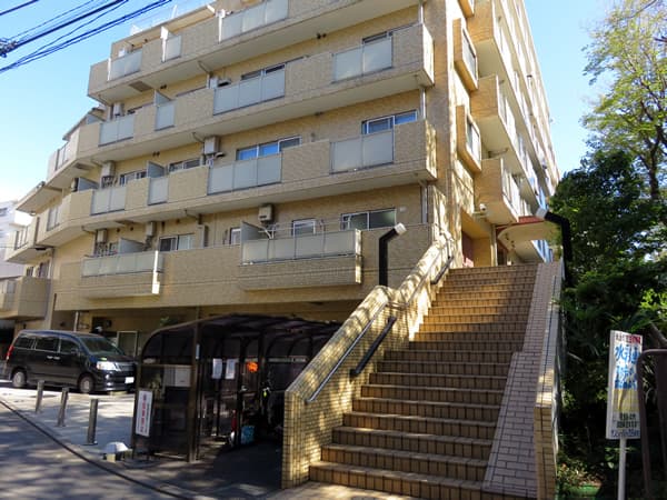 サンビューハイツ市ヶ尾 3