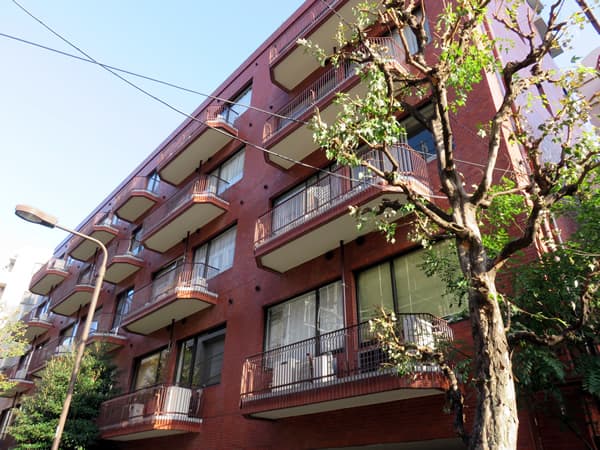 ヴィラロイヤル三番町 1