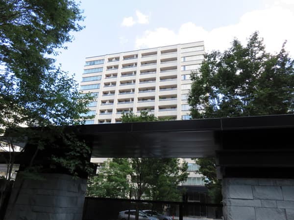 ブランズ四番町 7