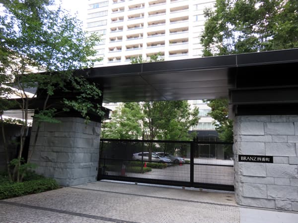 ブランズ四番町 9