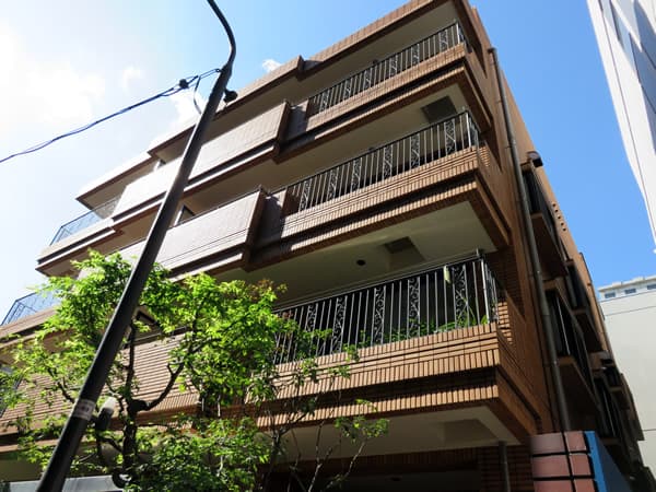 メゾン九段北 1