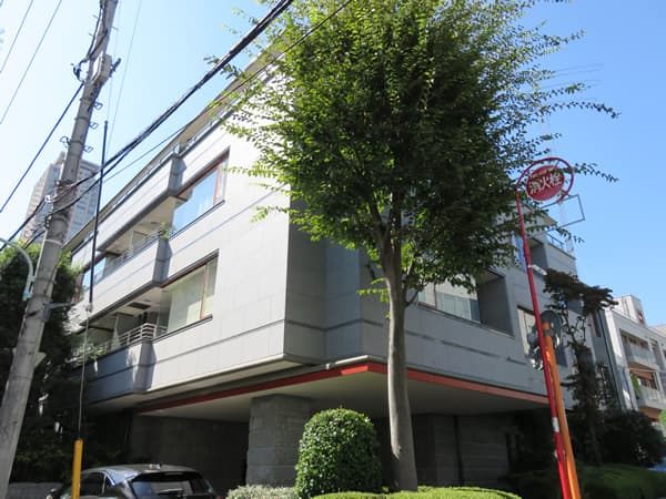 赤坂新坂パークマンション 1