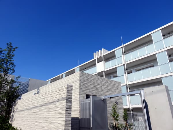 ドレッセ美しが丘ヒルズ 1